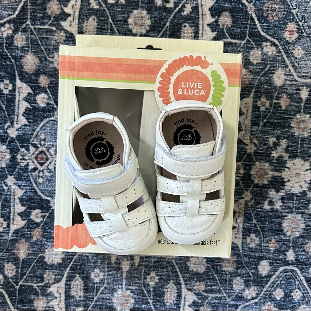 Livie & Luca Andy Sandals - 6-12 months NEW!